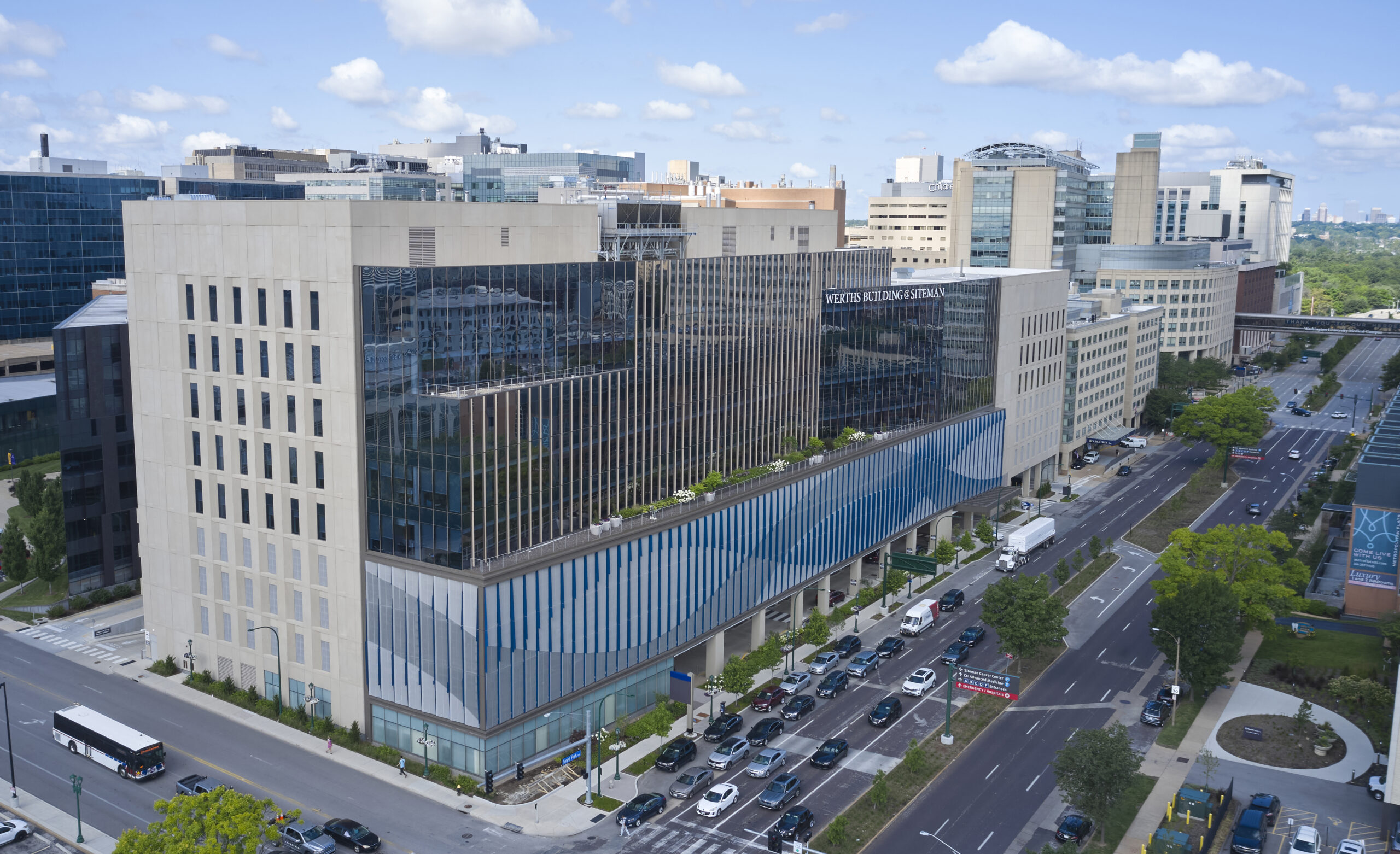 Aerial image of the Gary C. Werths Building at Siteman Cancer Center